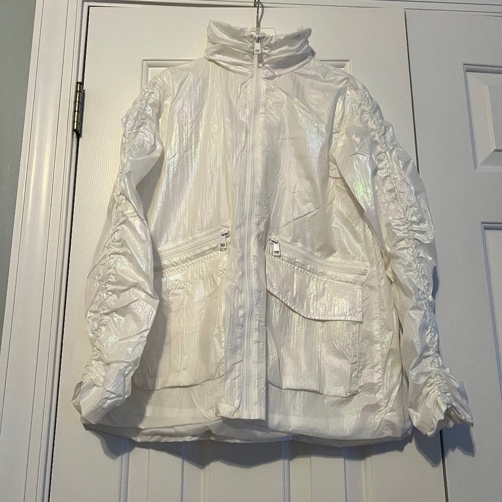 Renuar iridescent white wind breaker